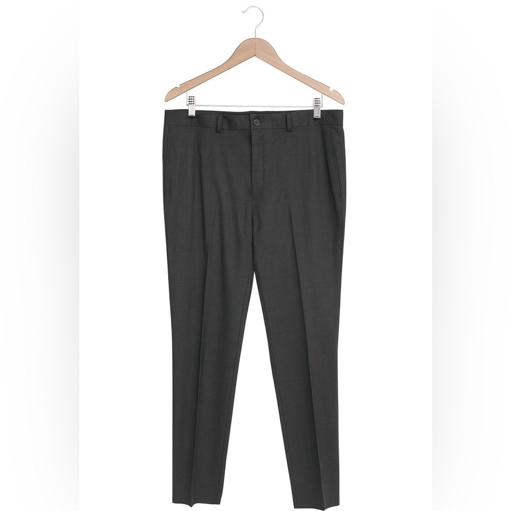 Haggar Classic Fit No-Iron Gray Flat-Front Dress Pants – Size 38/30